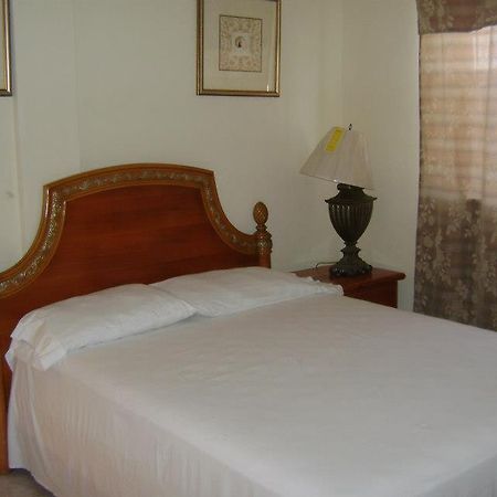 Caribbean Hotel Cayes レ・カイ エクステリア 写真